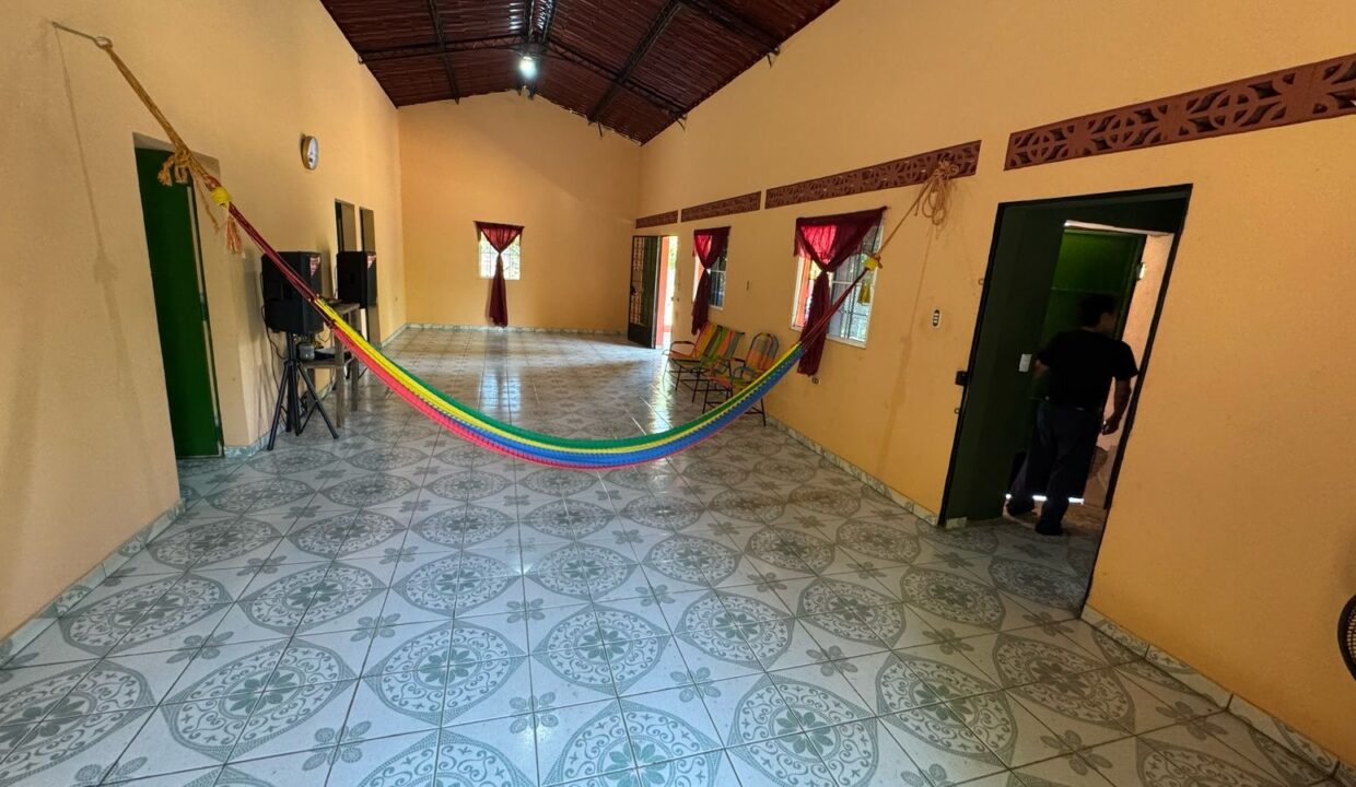 img-1743110536