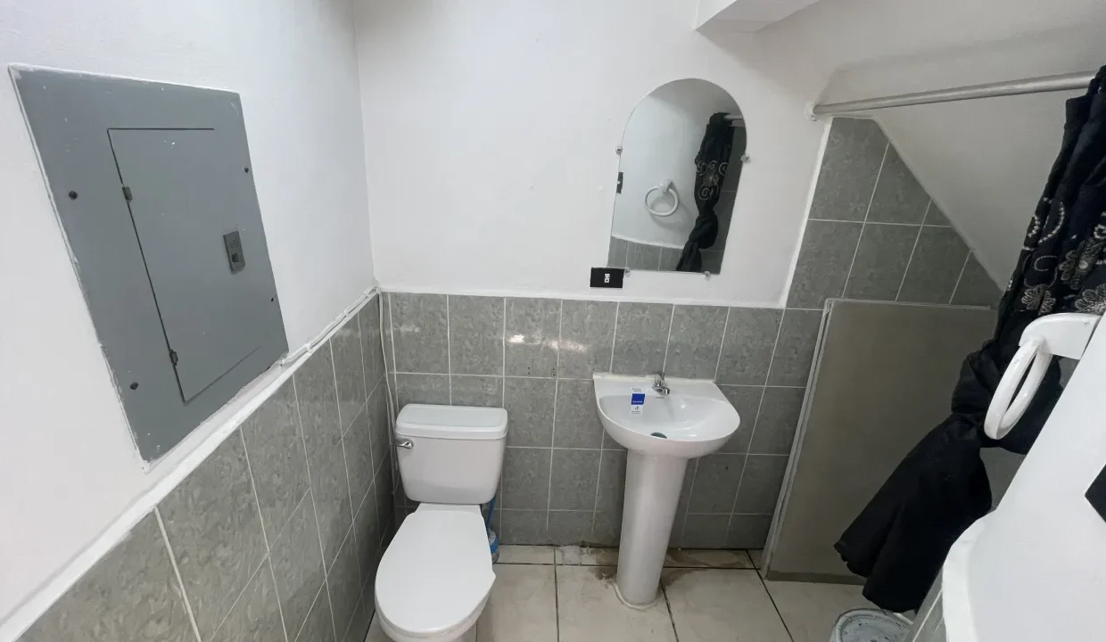 file-1790963741